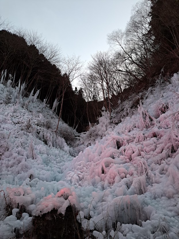 あしがくぼの氷柱